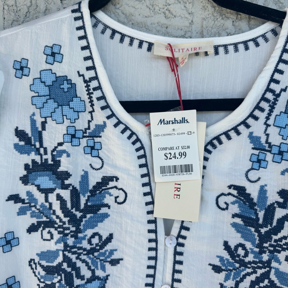 Solitaire Blue Floral Embroidered Boho Peasant Blouse Top Medium - Picture 4 of 7
